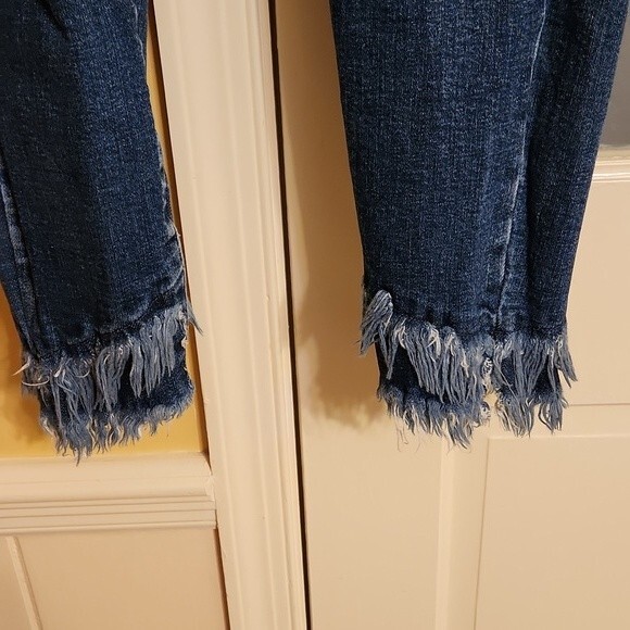 KanCan Women's Mid Rise Ankle Skinny Jeans Distressed Hems Size 26 (US 2) - Picture 5 of 7